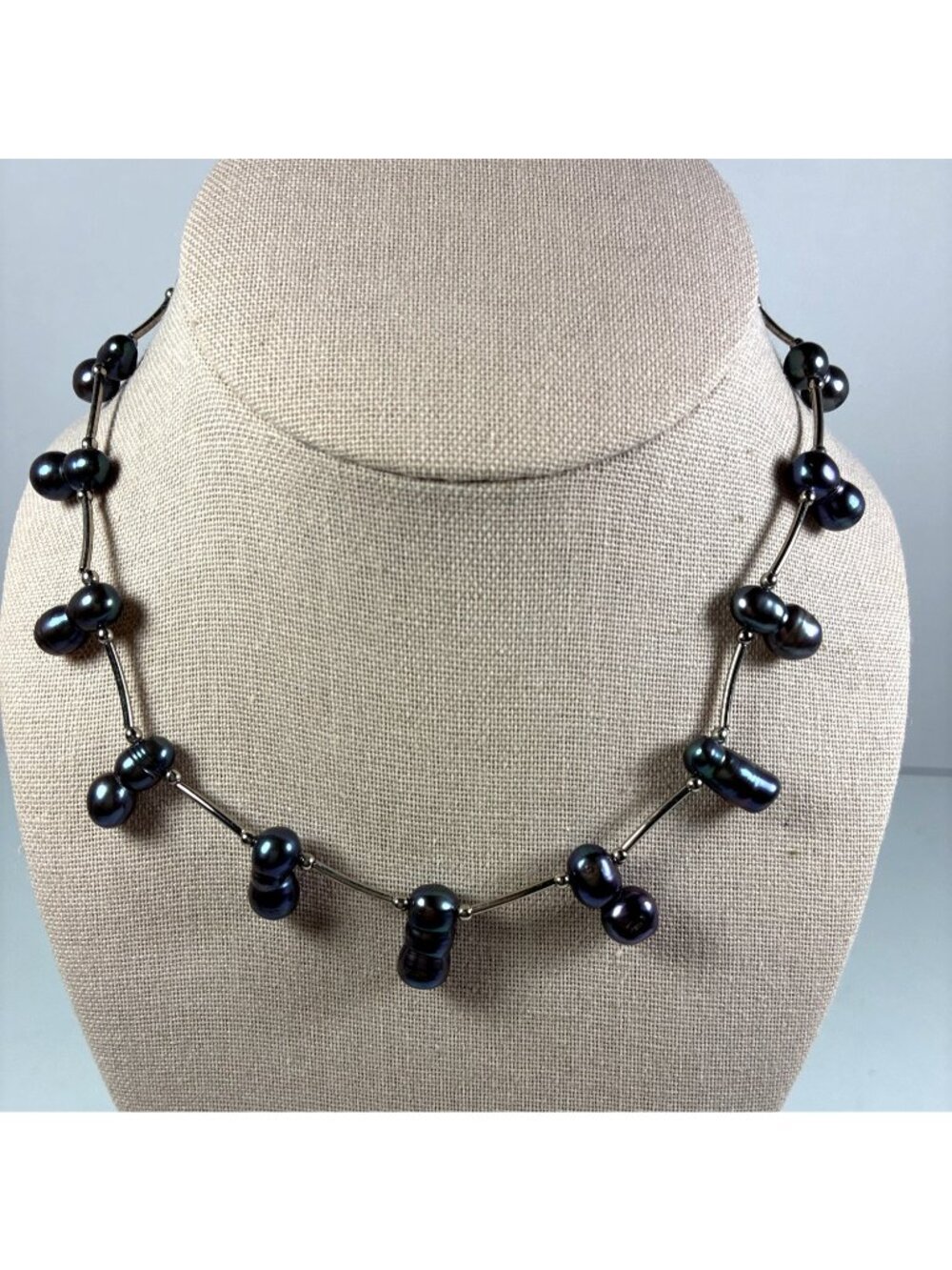 Vintage Black Freshwater Pearl Necklace Peacock Iridescent Baroque Pearls 16 Inc - Picture 1 of 7